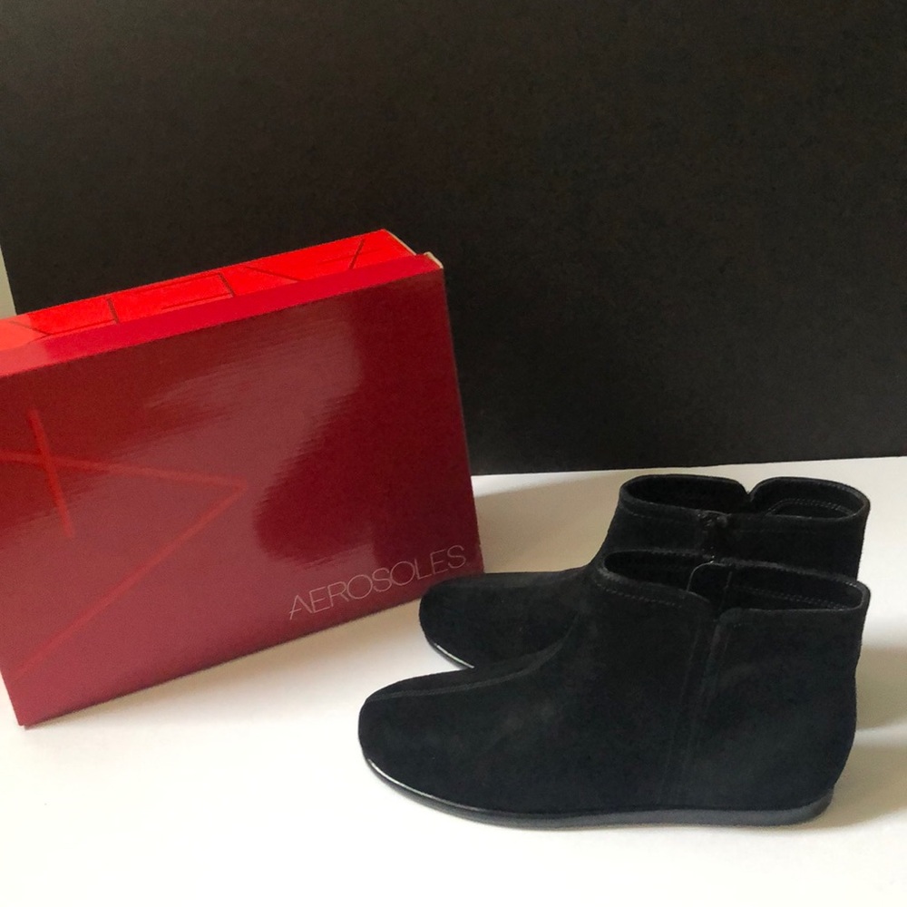 AEROSOLES BOOTS BRAND NEW